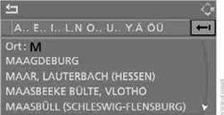 ▷ einzelne Ziffern oder Buchstaben löschen: Controller nach rechts bewegen, um  auszuwählen, und Controller