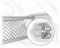 Jeweils einen Adapter in jede Schiene einsetzen: Griffplatte aufklappen, Adapter